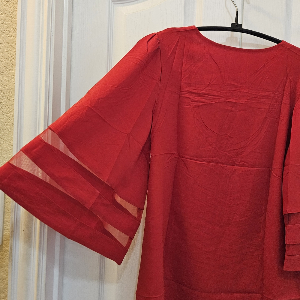Chic Red V-Neck Blouse for Women - Picture 5 of 8